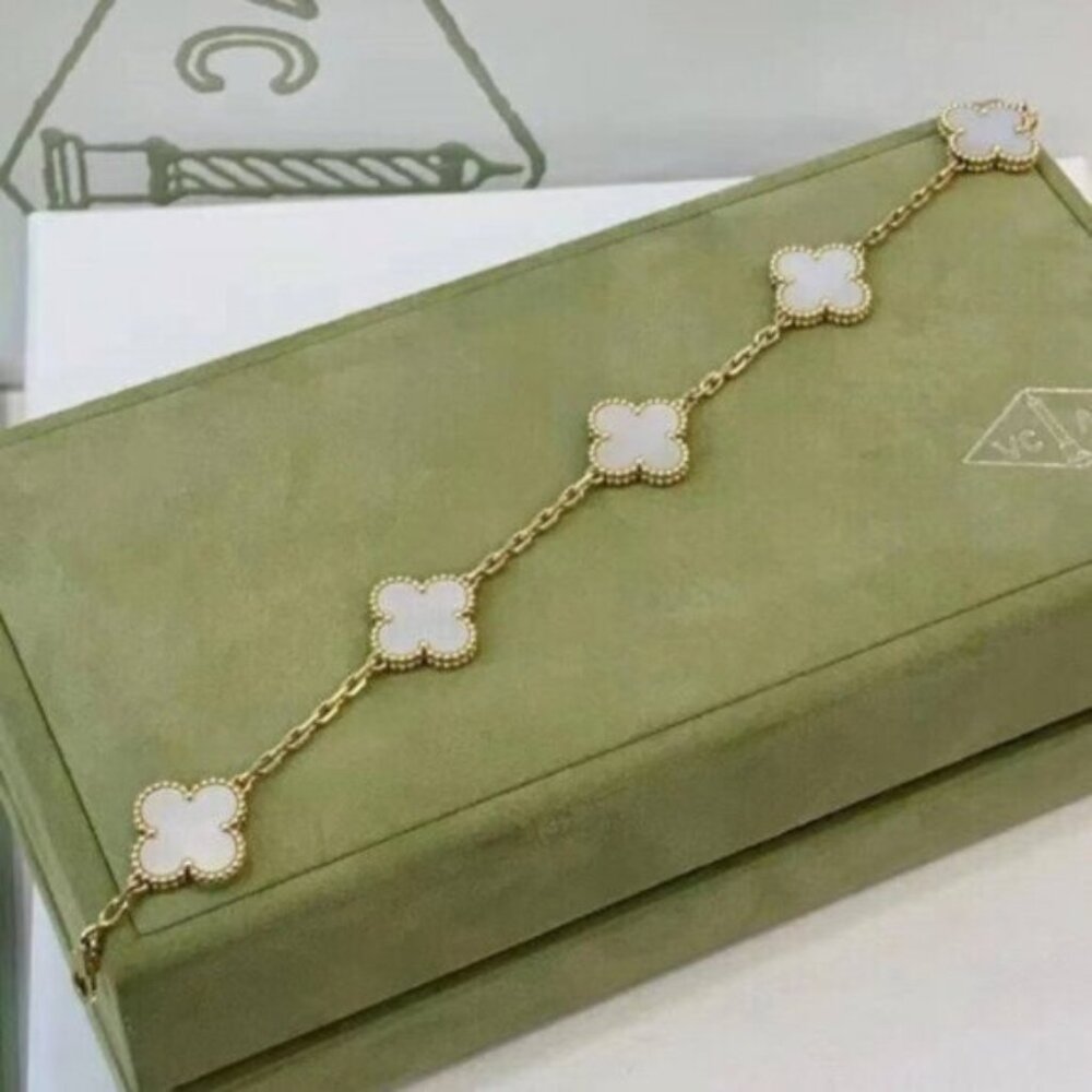 ☀️❤️ATHENNTIC☀️❤️Van Cleef & Arpels Vintage Alhambra Bracelet